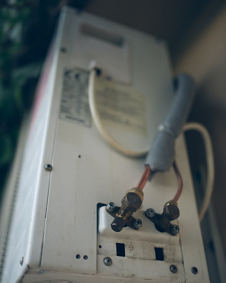 Conexiones de cobre y cableado de la unidad